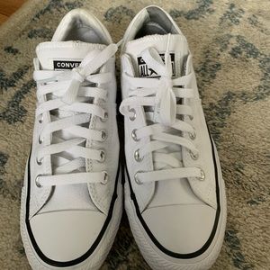 Converse Low Tops